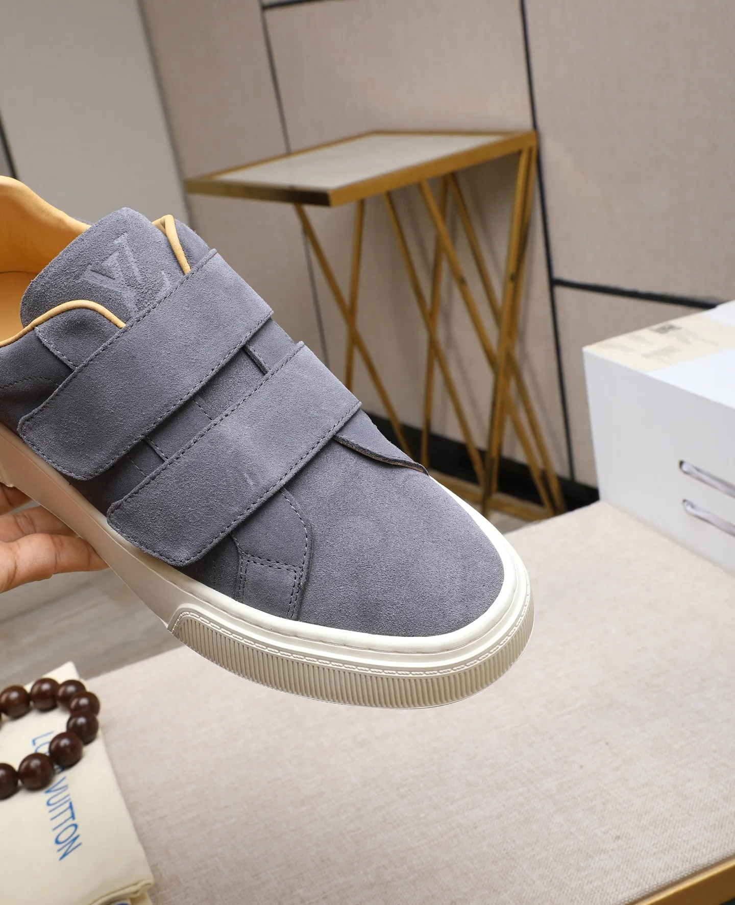 Men's shoes 💰460 [LV～] Men's casual shoes 2025z cabinet sales simultaneously 🔶Size: 38-44 #️⃣ 🔷3 colors🔜The upper is made of multi-material splicing➕cow leather lining, comfortable and breathable, sole: original comfortable and wear-resistant outsole, ⚠️real thing📱photographed🎬real thing is better📢📢📢